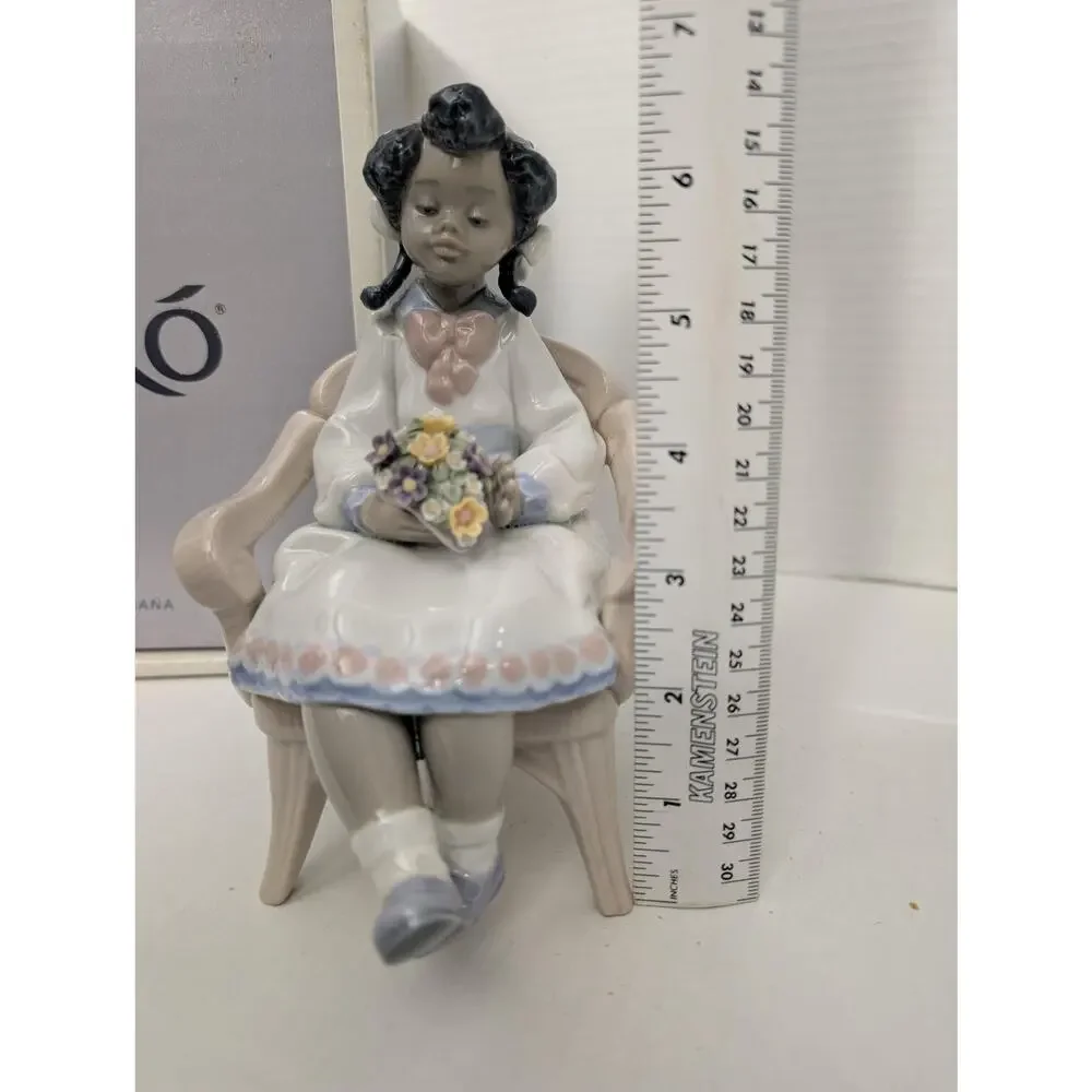 Vintage Lladro Sitting Pretty Modosita De Color Figurine #5699 Spain Boxed
